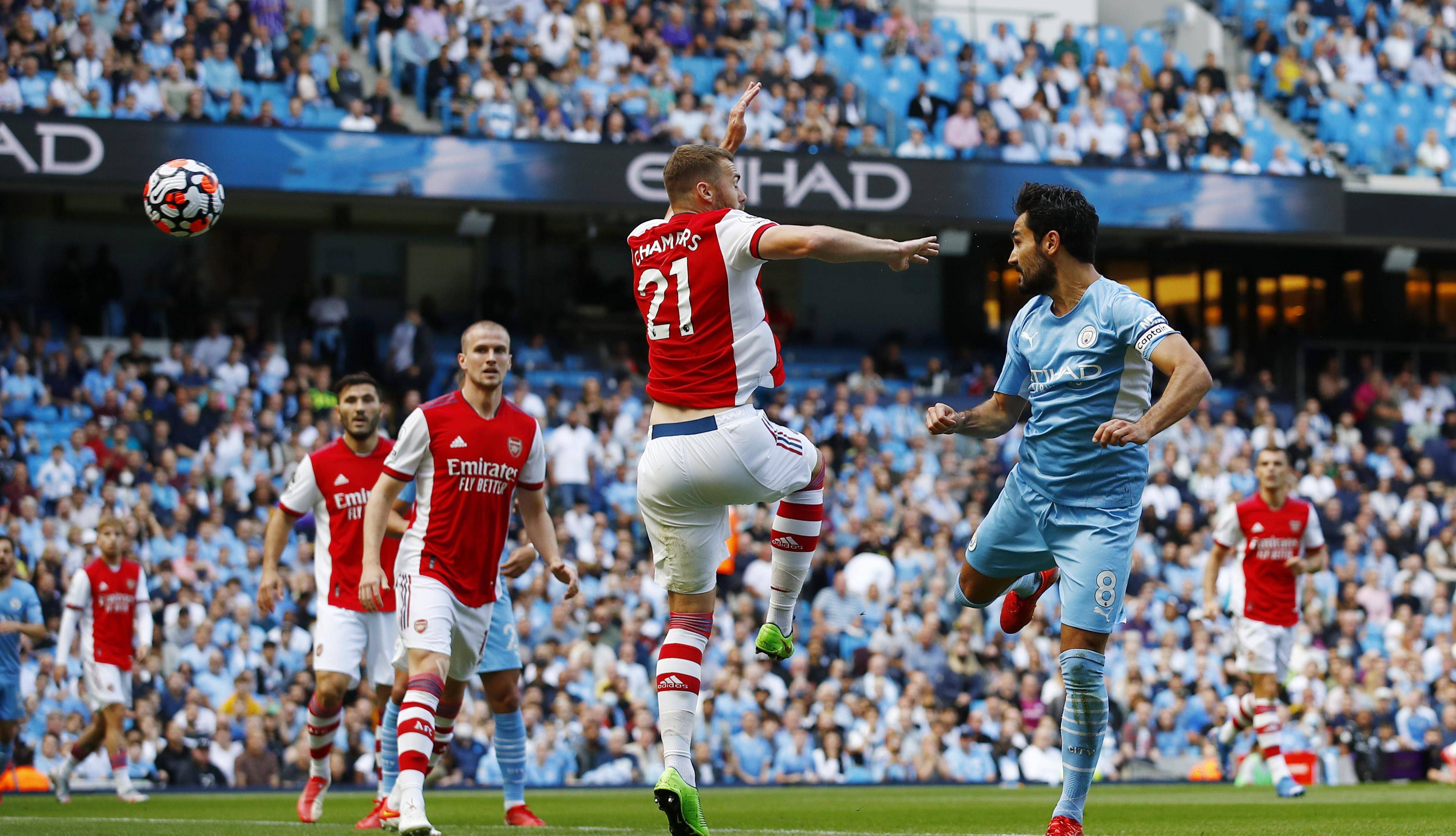 关于波兰翻盘阿森纳，费兰·托雷斯统治全场的信息