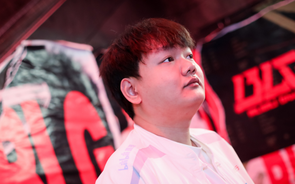 GEN险胜DRX，Elk线上压制力十足强强对话2025世界赛，引爆全场热议