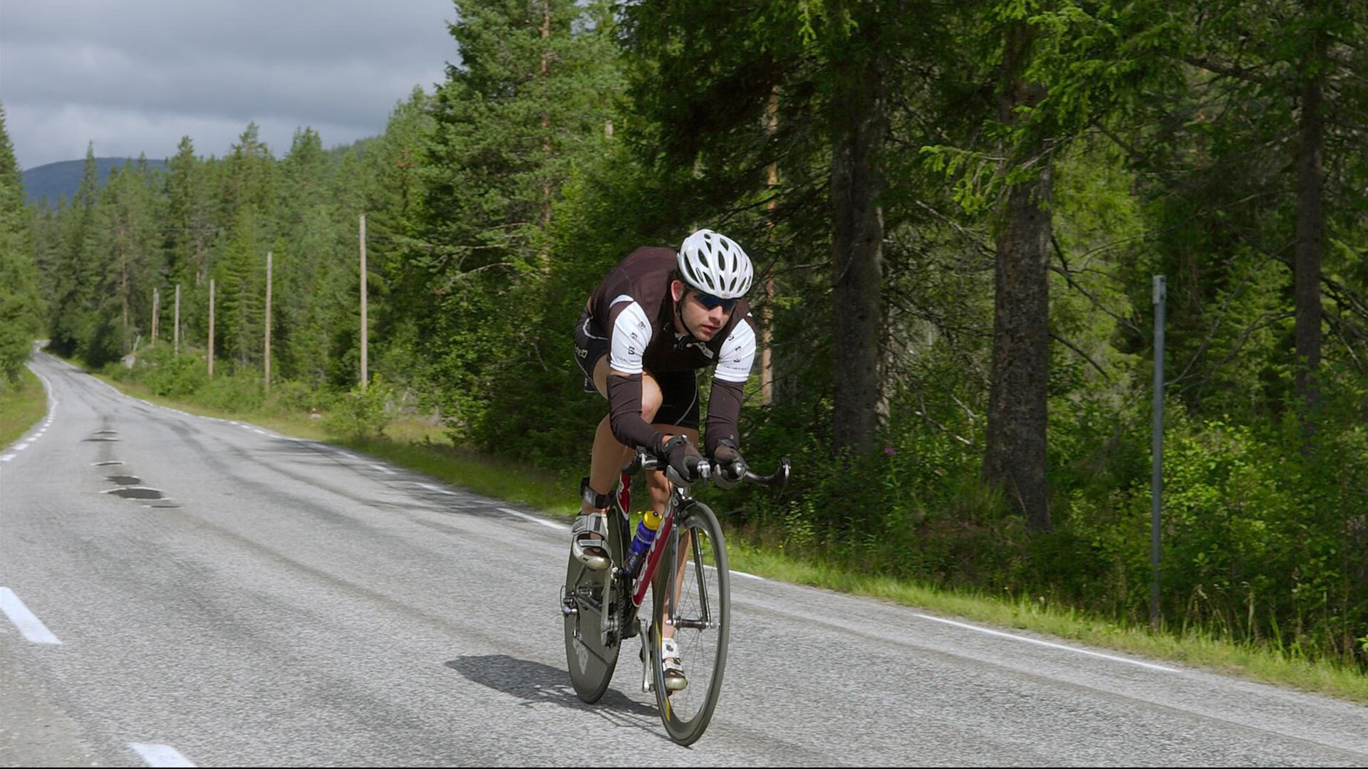 硬仗制胜!莱比锡红牛力克突尼斯劲旅,萨内再证硬仗之王传奇