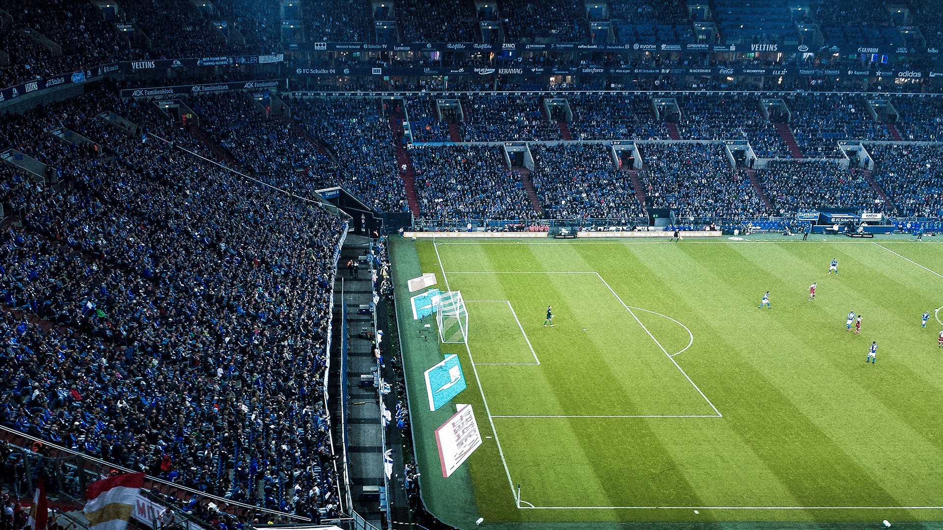 开云体育登录-绿茵与硬木的争冠镜像，当德甲天王山遇见凯尔特人碾压骑士的哲学