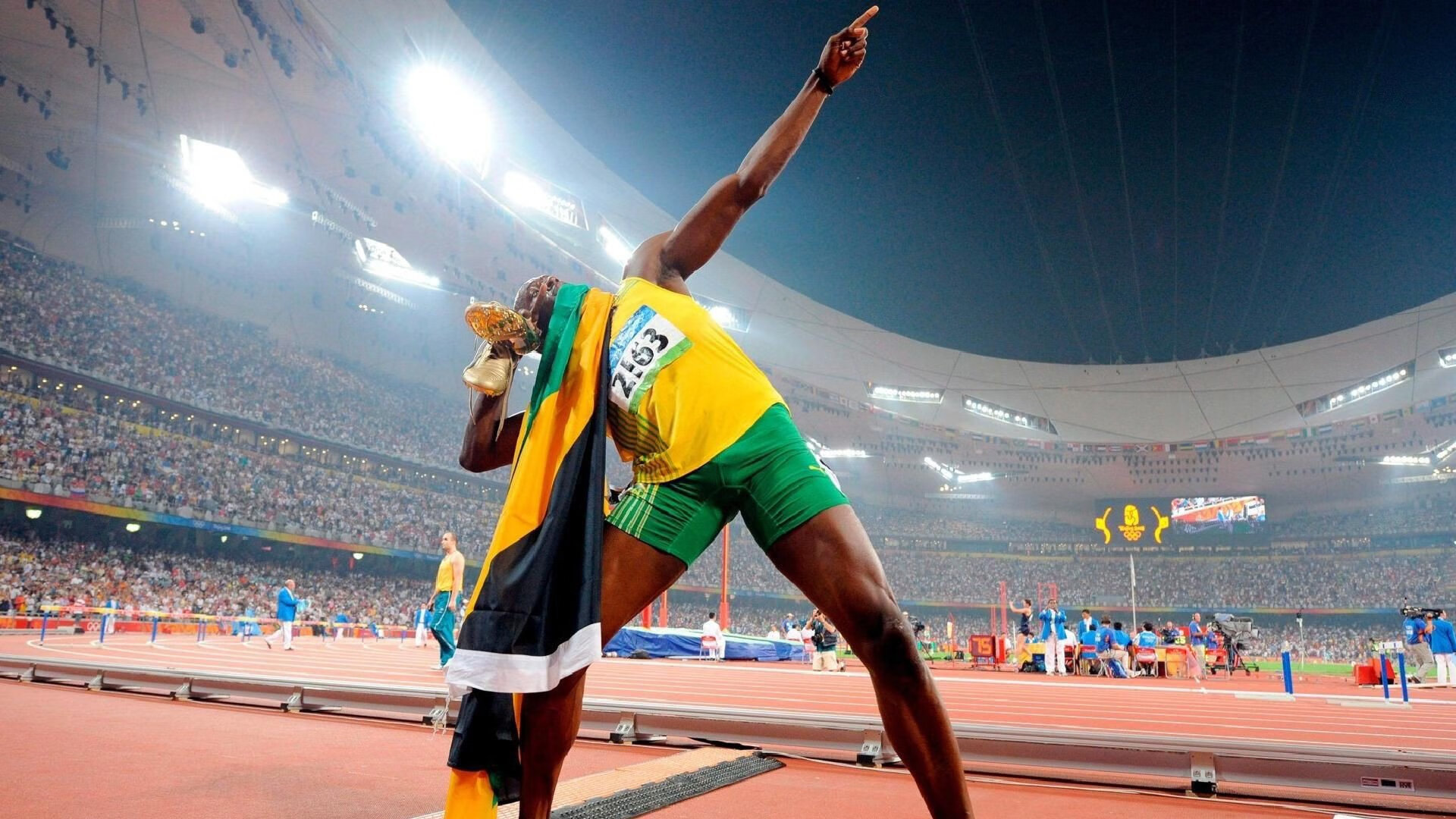 伊拉克带走加纳，伊布成关键先生，当北欧战神变身西亚智囊