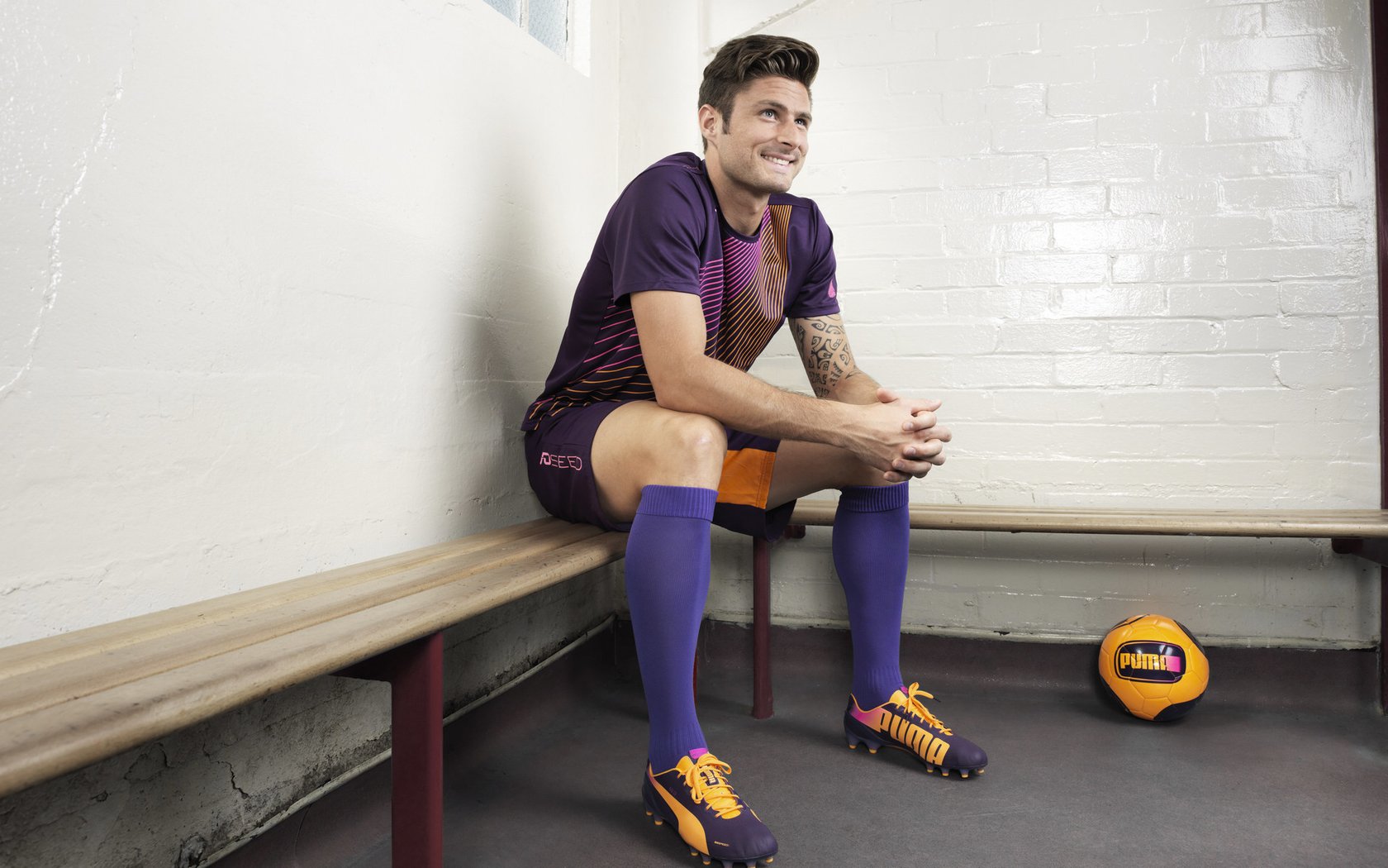 开云体育下载-攻防一体！阿拉巴统治赛场，拉齐奥闪电战提前终结比利时悬念